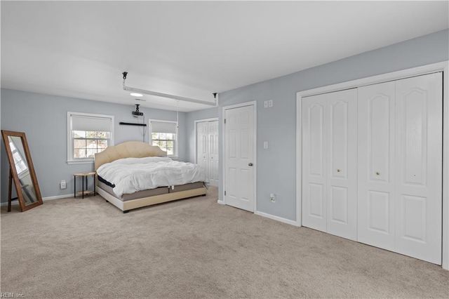 982 Lacon DR, Newport News, VA 23608