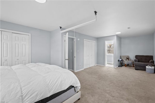 982 Lacon DR, Newport News, VA 23608