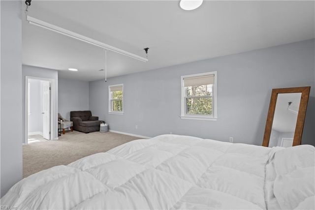 982 Lacon DR, Newport News, VA 23608