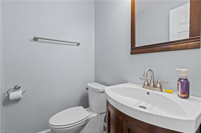 982 Lacon DR, Newport News, VA 23608