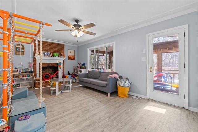 982 Lacon DR, Newport News, VA 23608