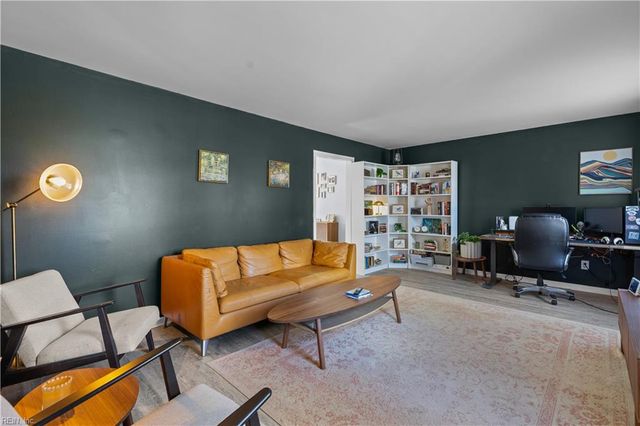 982 Lacon DR, Newport News, VA 23608