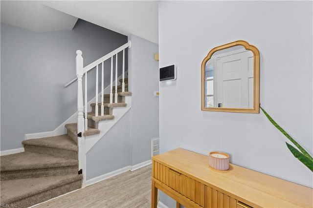 982 Lacon DR, Newport News, VA 23608