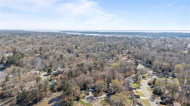 982 Lacon DR, Newport News, VA 23608