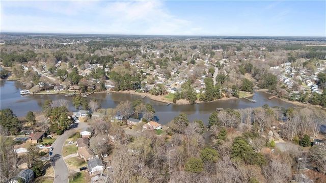 982 Lacon DR, Newport News, VA 23608