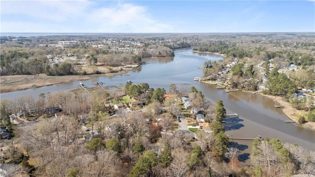 982 Lacon DR, Newport News, VA 23608