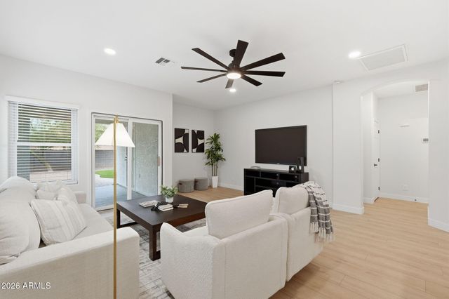 732 S PAUSTIAN Circle, Apache Junction, AZ 85120