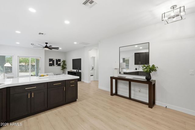 732 S PAUSTIAN Circle, Apache Junction, AZ 85120