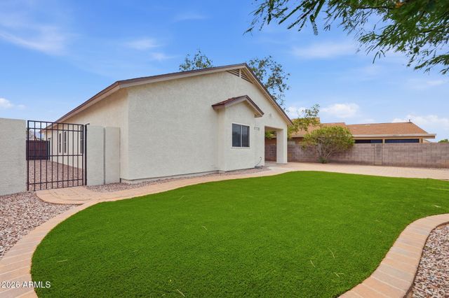 732 S PAUSTIAN Circle, Apache Junction, AZ 85120