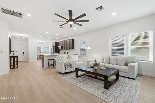 732 S PAUSTIAN Circle, Apache Junction, AZ 85120