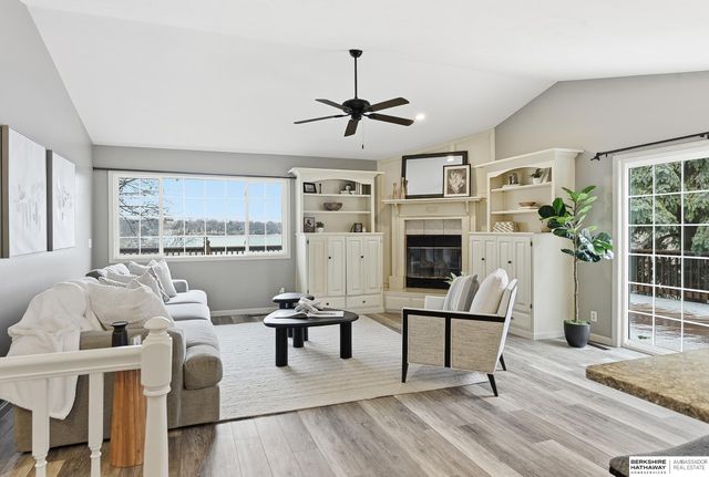 1104 Murray Point, Plattsmouth, NE 68048