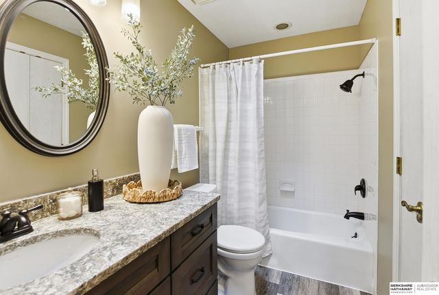 1104 Murray Point, Plattsmouth, NE 68048