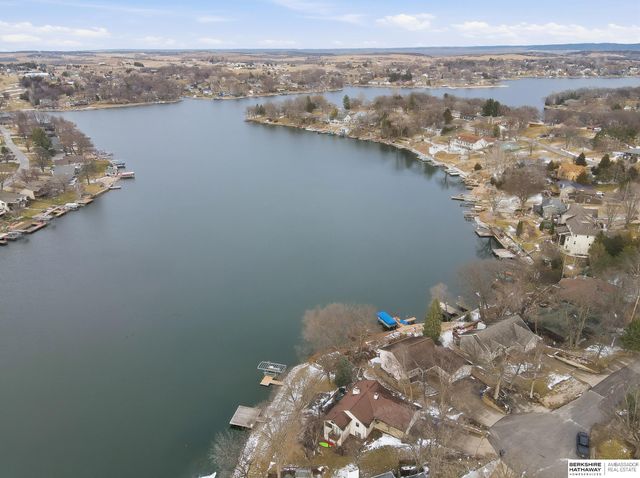 1104 Murray Point, Plattsmouth, NE 68048