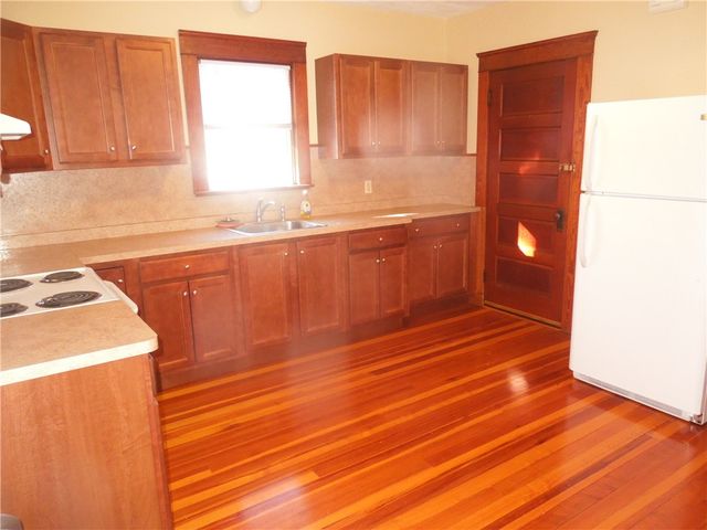 42 Gentian Avenue, Providence, RI 02908