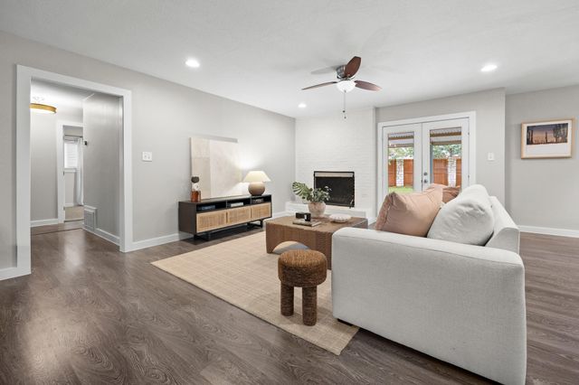 5501 Coventry LN, Austin, TX 78723