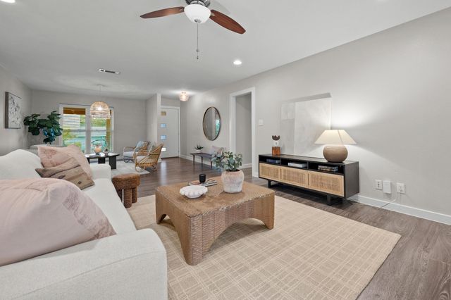 5501 Coventry LN, Austin, TX 78723