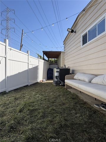 17705 S Western 102, Gardena, CA 90248
