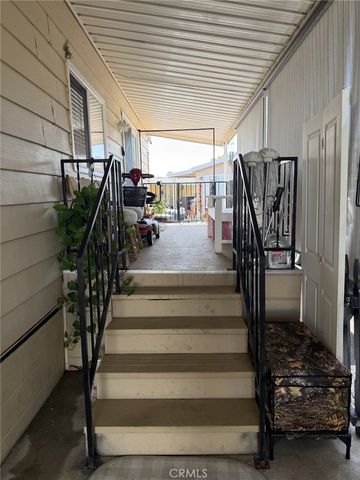 17705 S Western 102, Gardena, CA 90248