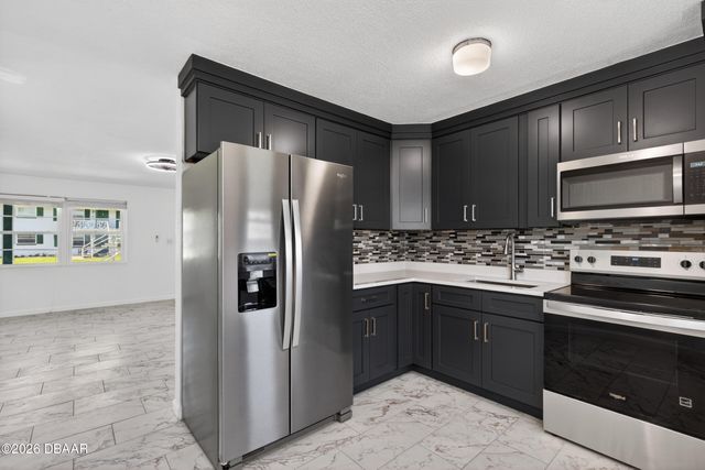 1800 S Palmetto Avenue # 1010, South Daytona, FL 32119