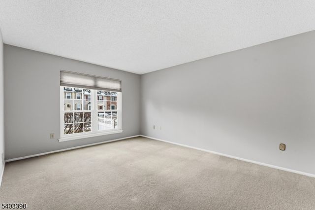 805 Breckenridge Dr, Branchburg Twp., NJ 08876