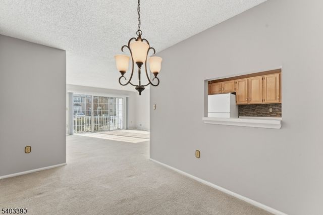 805 Breckenridge Dr, Branchburg Twp., NJ 08876