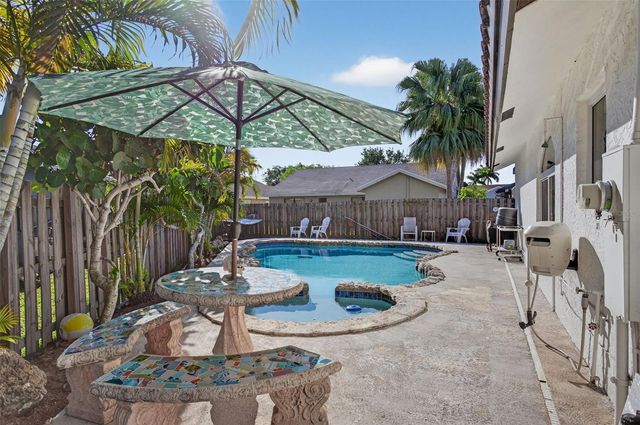2606 NW 123RD WAY, Coral Springs, FL 33065