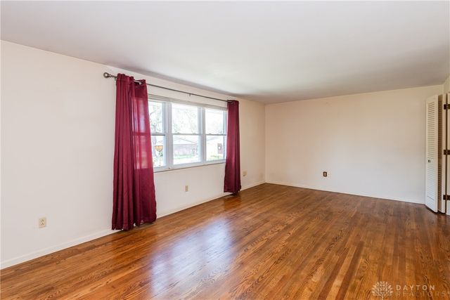 654 Sartell Drive, Fairborn, OH 45324