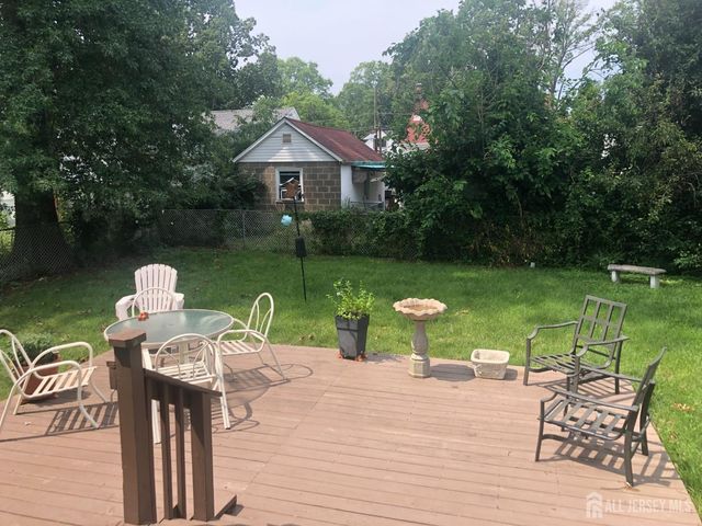29 Madison Avenue, Avenel, NJ 07001
