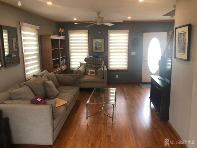 29 Madison Avenue, Avenel, NJ 07001