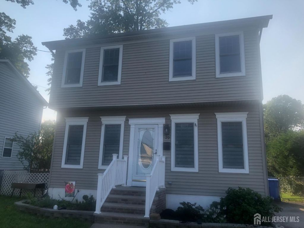 29 Madison Avenue, Avenel, NJ 07001