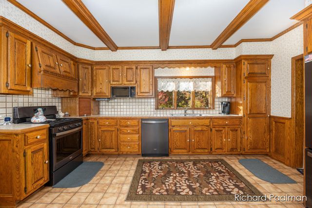 7472 84th Street SE, Caledonia, MI 49316