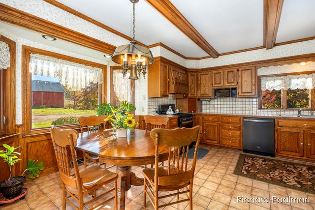 7472 84th Street SE, Caledonia, MI 49316