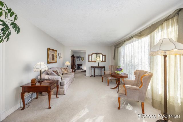 7472 84th Street SE, Caledonia, MI 49316