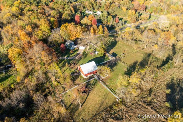 7472 84th Street SE, Caledonia, MI 49316