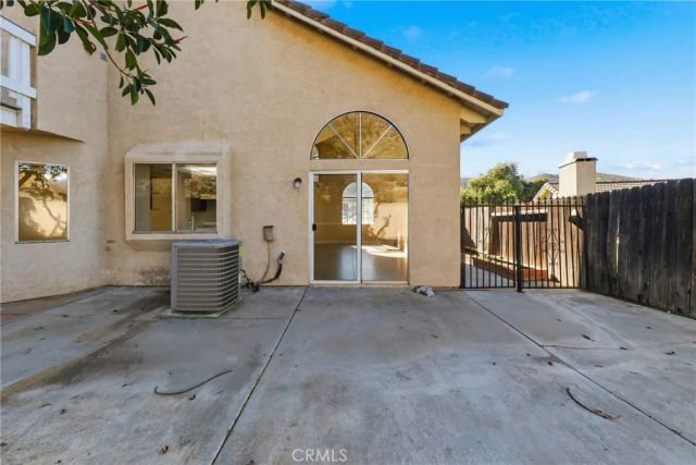 14988 Long View Drive, Fontana, CA 92337