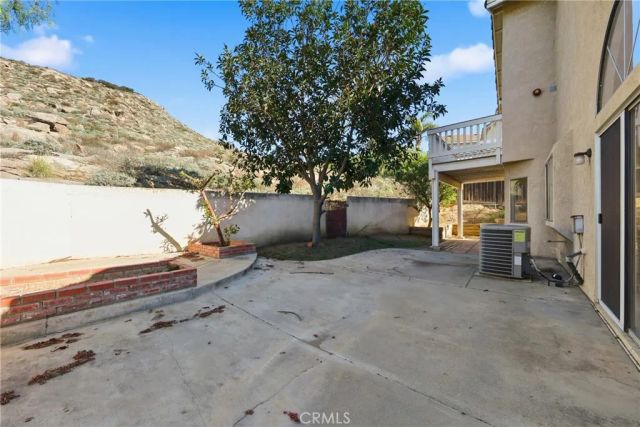 14988 Long View Drive, Fontana, CA 92337