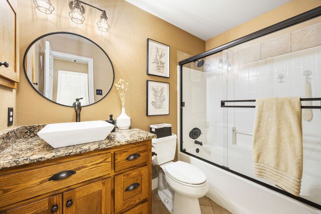721 Dogwood Lane, Waxahachie, TX 75165