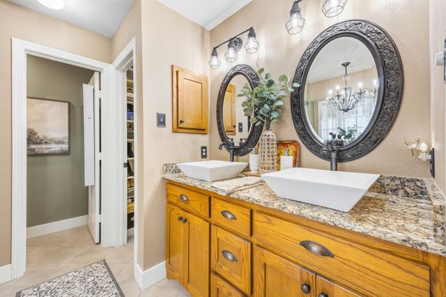 721 Dogwood Lane, Waxahachie, TX 75165