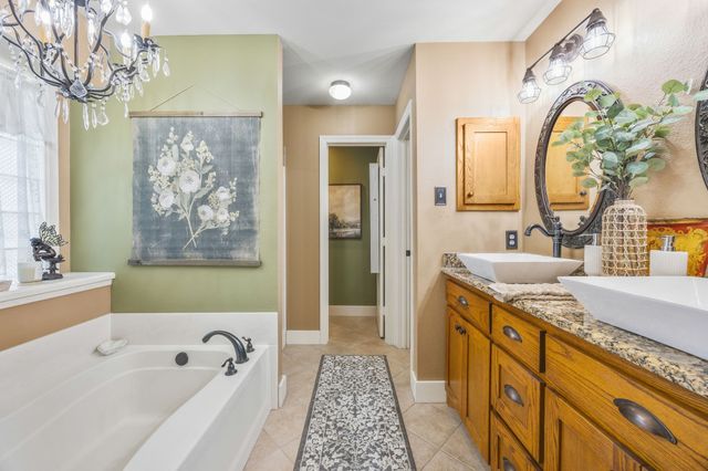 721 Dogwood Lane, Waxahachie, TX 75165