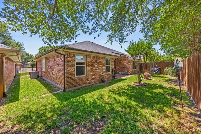 721 Dogwood Lane, Waxahachie, TX 75165