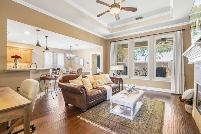 721 Dogwood Lane, Waxahachie, TX 75165