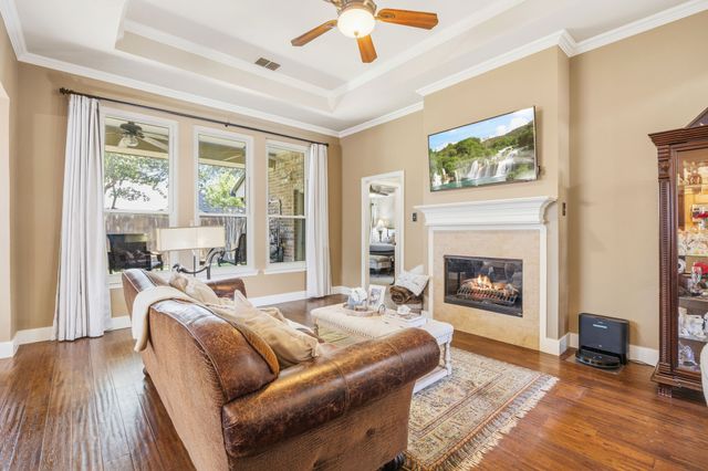 721 Dogwood Lane, Waxahachie, TX 75165