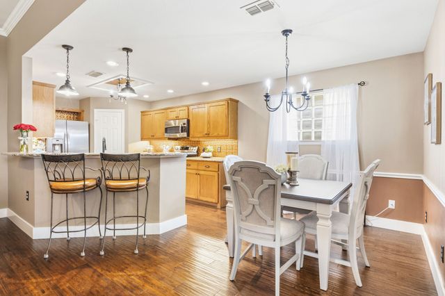 721 Dogwood Lane, Waxahachie, TX 75165