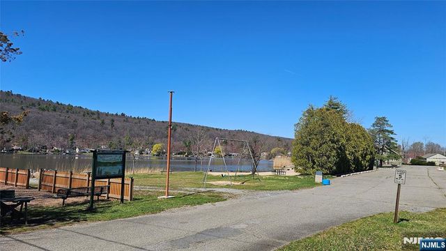 7 Shadowy Lane, West Milford, NJ 07480