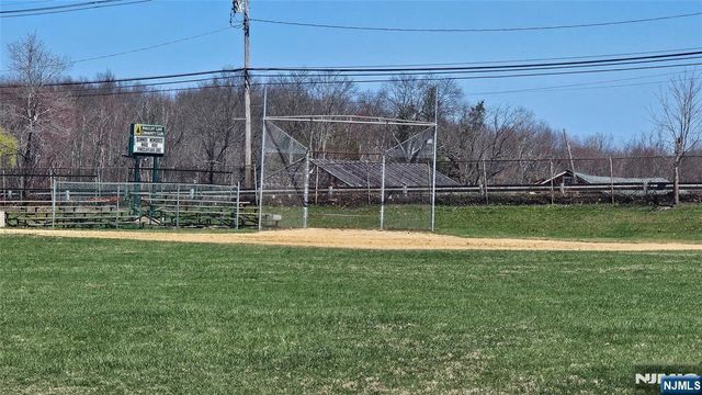 7 Shadowy Lane, West Milford, NJ 07480