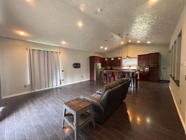 763 HIGH GRADE WAY, Fairbanks, AK 99712