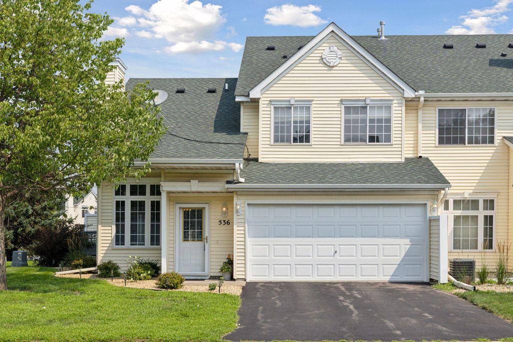 536 Aqua Circle, Lino Lakes, MN 55014