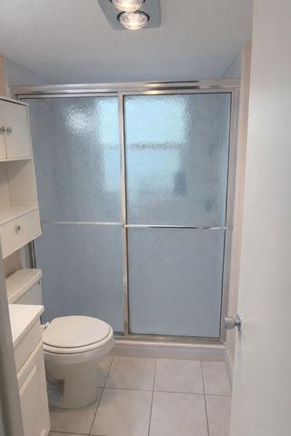 49 Hastings D, West Palm Beach, FL 33417