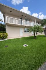 49 Hastings D, West Palm Beach, FL 33417