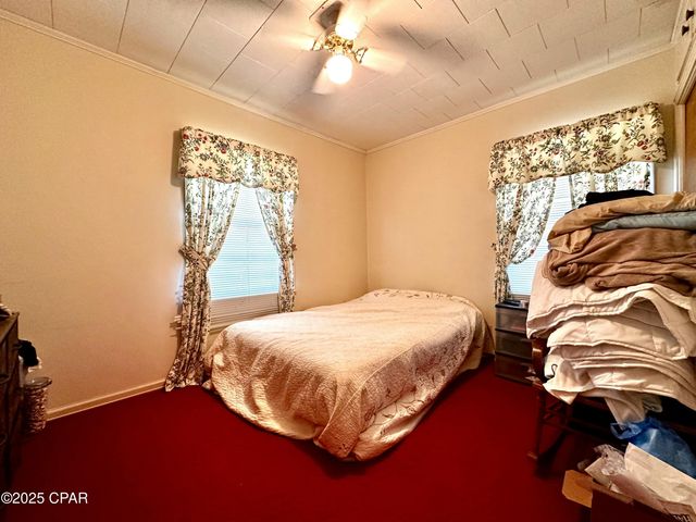 2948 Westmanor Drive, Marianna, FL 32446